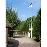 Captain House South Cats 8 Apartment Wieck